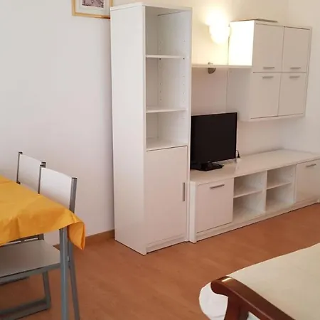 Apartment 5 Carrer Del Port De Reig Roses